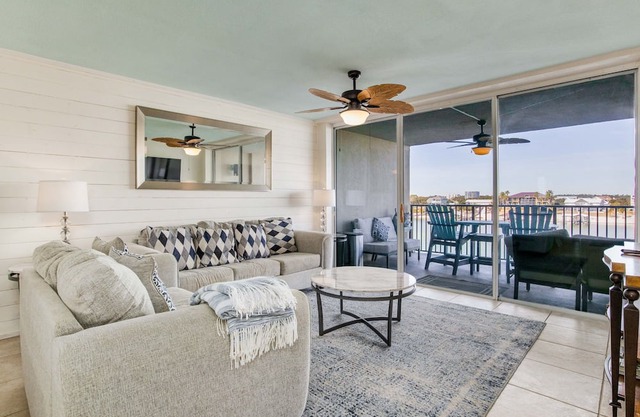 Wind Drift 416 North! Gorgeous Beach and Bay Views