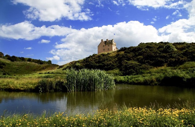 Fenton Tower - Eight Bedroom Villa, Sleeps 16