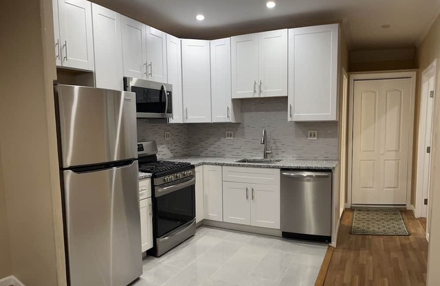 Charming 2-Bedroom Apartment