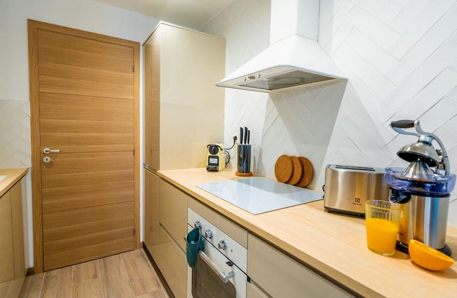 Apartment Marseille-6th arrondissement, 2 bedrooms, 4 persons