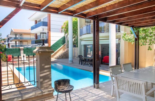 Enchanting Villa with Backyard in Cesme near Beach