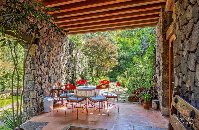 Magical Stone Home on 20-acre Ranch, Amazing Views, Patio w/BBQ & Dining Table