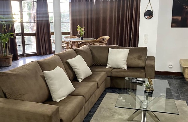 Remarkable 3-Bed Villa in Funchal madeira