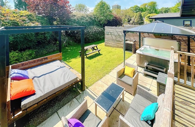 1 bedroom accommodation in Raywell, Beverley