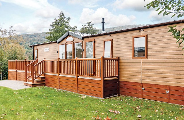 3 bedroom accommodation in Cheddar