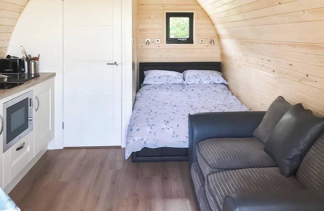 Pod with one double.