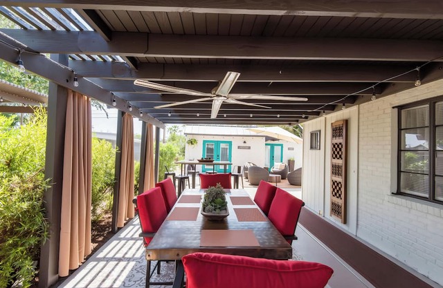 Stay close to concerts, sports and culture in our artistic historic monarch home