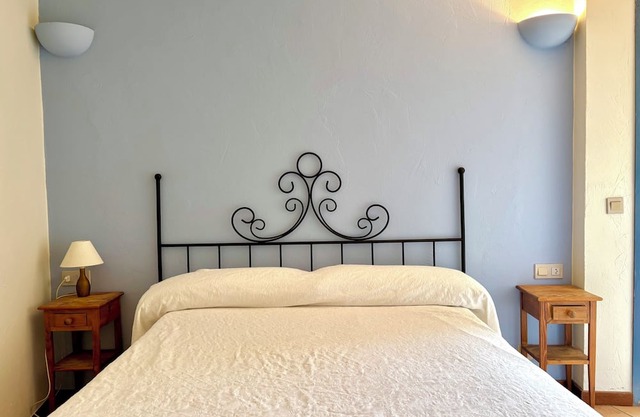 HOTEL EL FORT DúLLASTRET. Apartment 3: Two bedrooms with terrace.