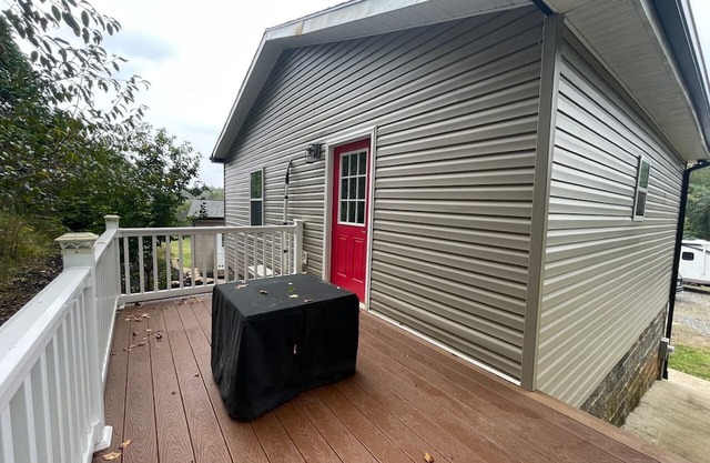 Peaceful Cottage Retreat in the Foothills – Near Boone, Blowing Rock & Asheville