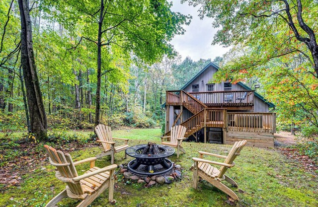 Hot Tub Haven 10 Mi to Hocking Hills State Park!