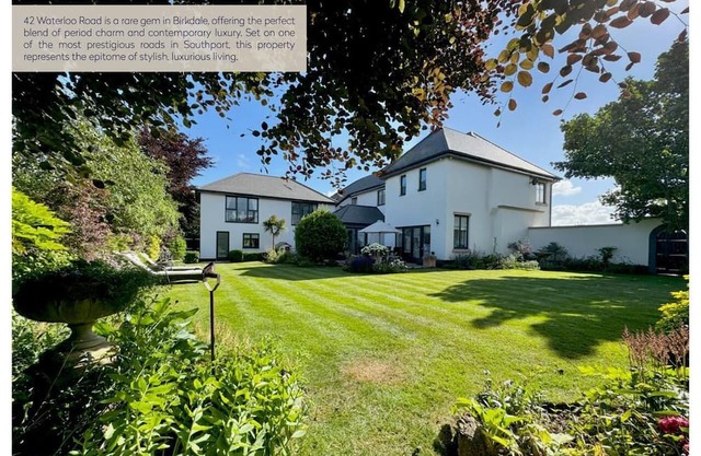 Luxurious 5 Bed Modern Detached House perfect for Golfers up to 10 Guests