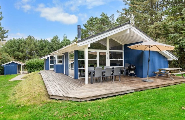 "Ellinor" - 190m from the sea by Interhome