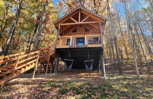 Gorgeous Cabin Great for Family Getaways in Ohio