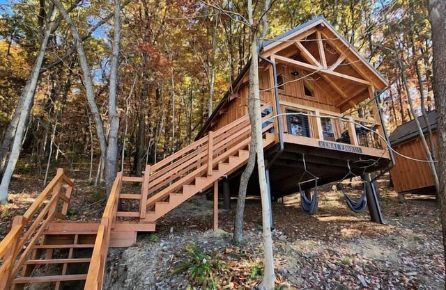 Wooden Chic Cabin Fully Stocked in Ohio