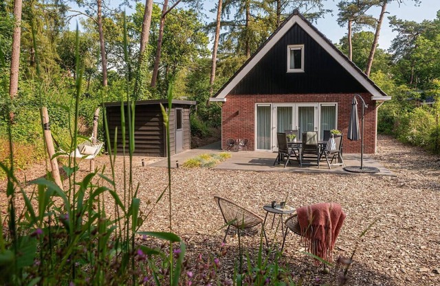 De Koekoek I Modern en vrijstaand vakantiehuis in het bos