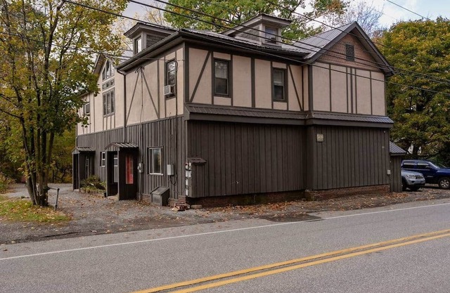 First Floor Getaway in Meadville