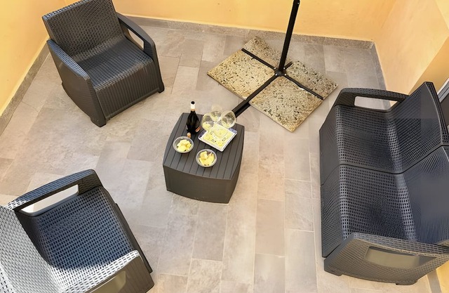 Lucid'amare Relaxation Holiday Home with Private Terrace, Wi-Fi and Air Conditioning