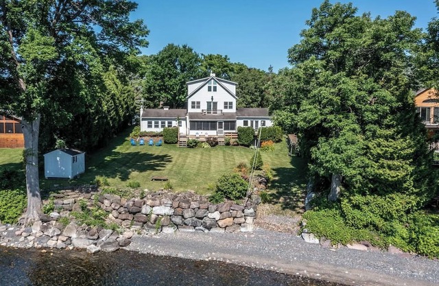Grand Isle Lakehouse with Hot Tub