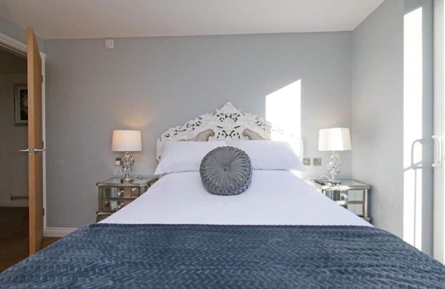 Spacious Modern Apartments with Private Balcony & Stunning Views