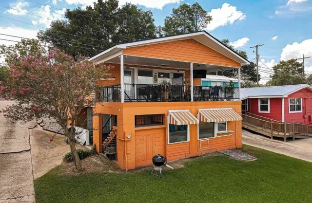 THE PELICAN AT SUN PERCH VILLAS! 3 BR 2 BATH WITH STUNNING VIEWS OF FALSE RIVER!