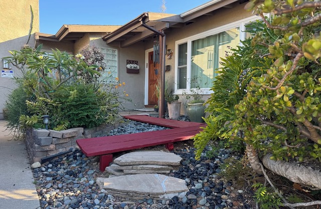 Urban Oasis In The Hart of San DiegoPrivate Master Bedroom Upstairs and Jacuzzi
