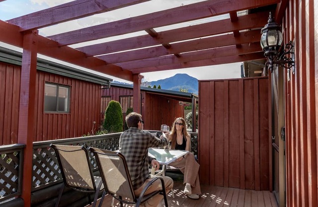 Alpine Springs Motel | Unit 8