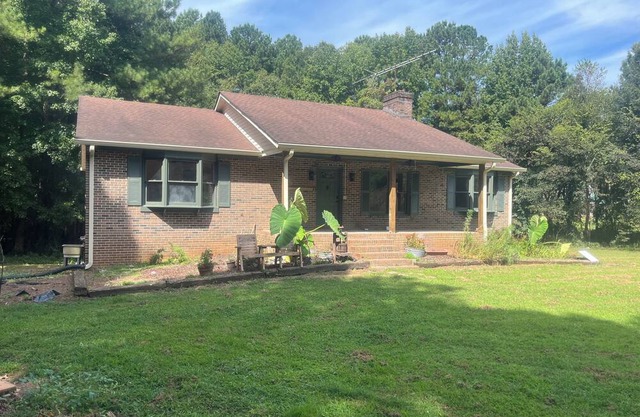Charming 3-bedroom house close to Microsoft Data Center and VCU