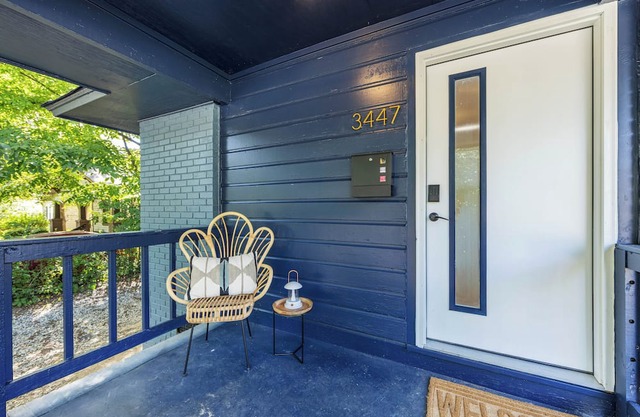 {Duplex Delight in Plaza Shamrock - Twice the Beds, Twice the Sass.}