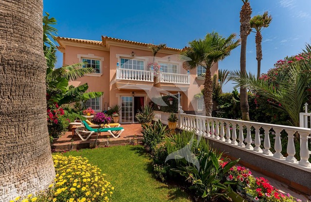 Vacation Home 'Bonito 101 Bedr with Private' with Shared Pool