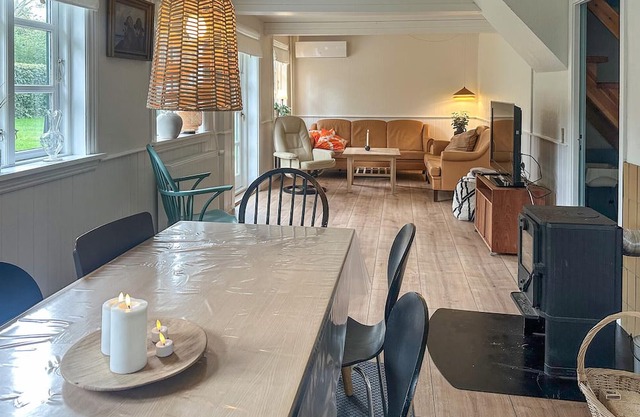 Awesome home in Aakirkeby with WiFi
