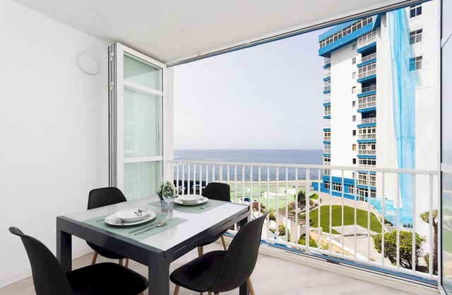 Home2Book Relaxing Coastal Apt with Terrace