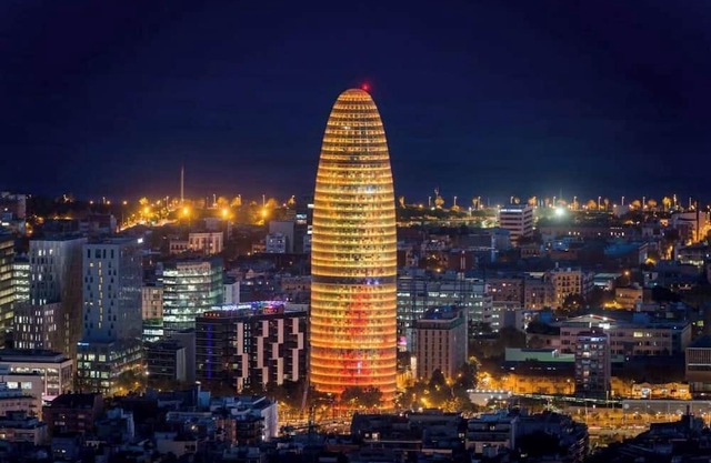 4-bedroom apartment in fantastic Barcelona with AC