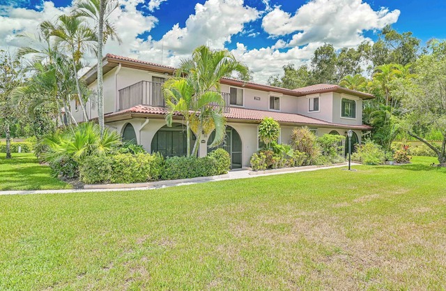 Townhome at Hacienda Village in Bonita Springs - Close to Bonita Beach!