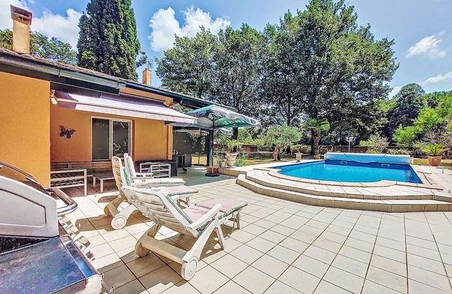 Maison du Chêne Pointu by Interhome