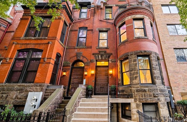 The Gilded Manor - Luxury Victorian Mansion @ Dupont Circle