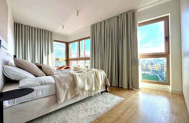 Prosta 69 Warszawa | Towarowa Towers | Prestigious&Spacious Apartment | Parking&