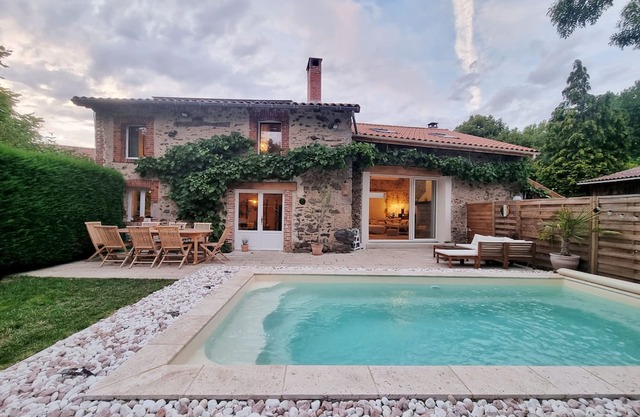 Charming countryside home with private lake and heated pool