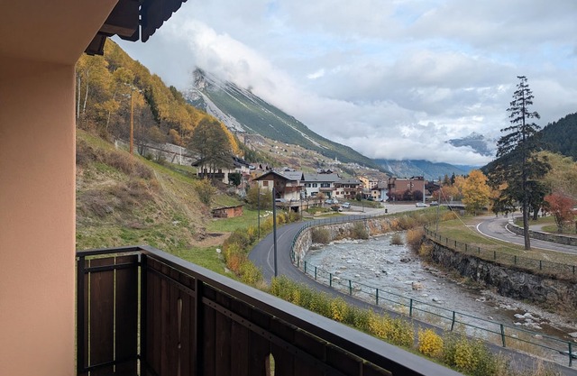 Apartment '3' with Mountain View, Shared Garden and Wi-Fi