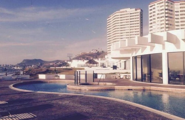 Villa Pacifica and Calafia, Ocean Front Villa