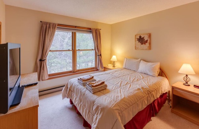 Riverfront Condo w/Outdoor Pool