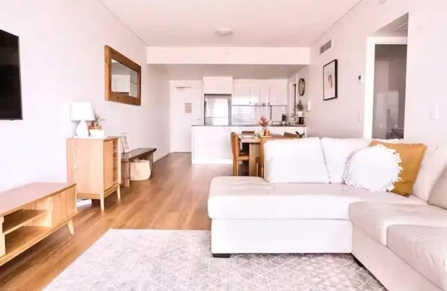 Repose Broadbeach: rest, shop, surf or pamper