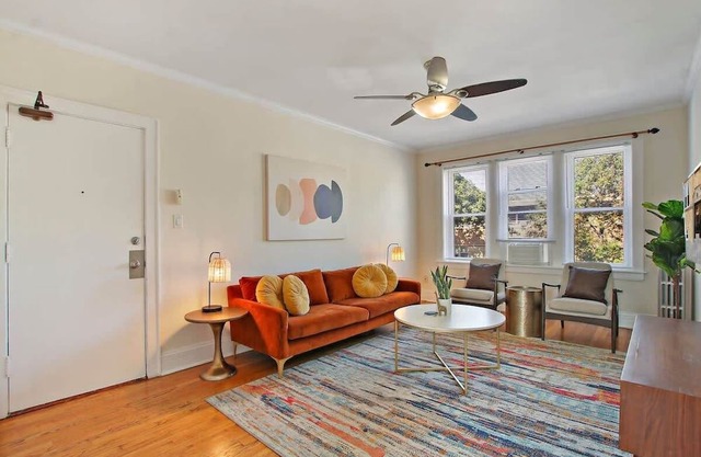 Ideal, Spacious & Furnished 1BR Apartment