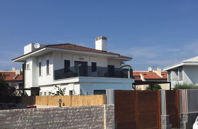 CESME ELITE VILLA WITH PRIVATE POOL DAILY RENTAL VILLA