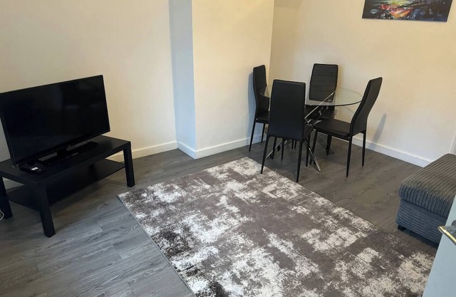 Cozy three-bed house in Wolverhampton Bushbury
