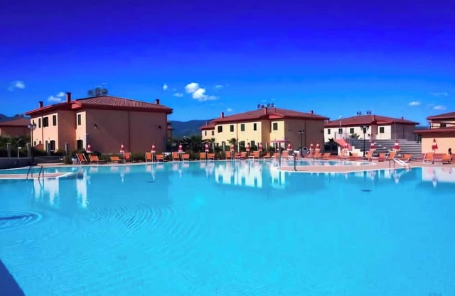 Villa with large garden in the Village Residence Aphrodite