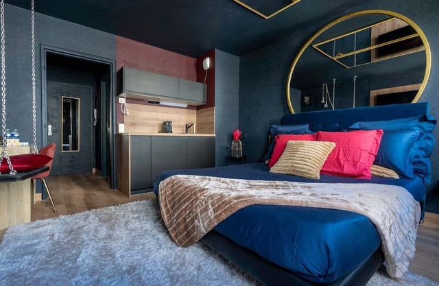 Le Beaulieu ~ Love Room ~ Balneo ~ Sparkling wine