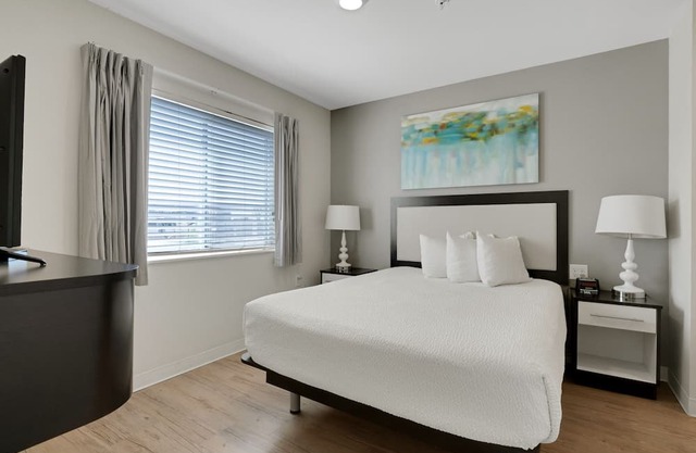 Simplicity At the Rim 1308 I Comfy 2 Bed 2 Bath