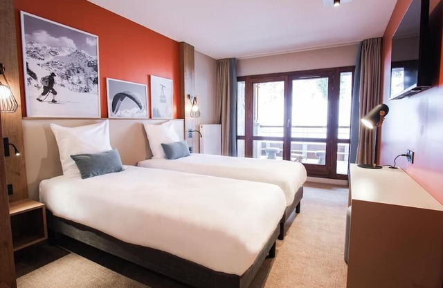 Wifi, 10m from ski slopes, swimming pool, sauna, hammam, balcony, tv, ski locker, 29-39m², Flaine