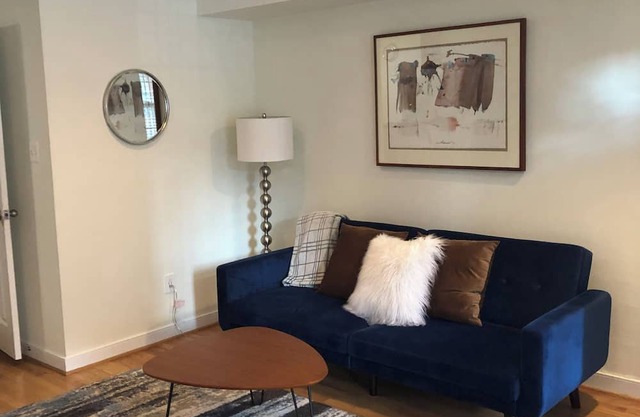 A City Gem! 1 Bedroom Apartment in the vibrant Logan Circle Area