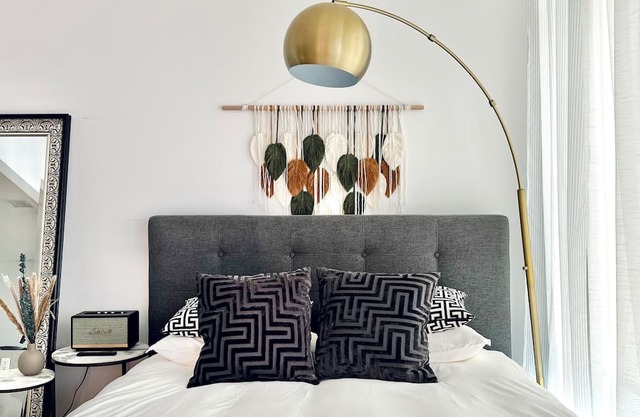 Studio Copal with Private balcony in wonderful Williamsburg